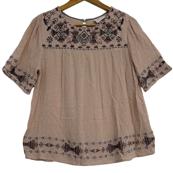 Knox Rose Tops - Knox Rose Boho Aztec Embroidered Swiss Dot Short Sleeve Blouse